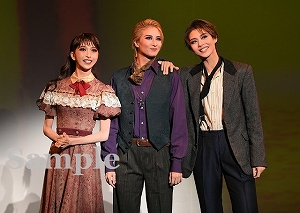 風色・亜音・山吹 舞台写真／宙組宝塚バウホール公演『MY BLUE HEAVEN―わたしのあおぞら―』