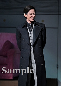 朝美絢 舞台写真／雪組東京建物 Brillia HALL公演『愛の不時着』