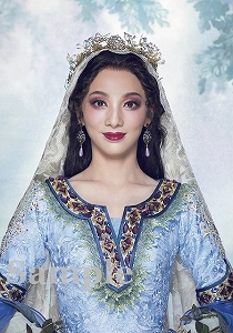 夢白あや スチール写真／雪組『ROBIN THE HERO』『オーヴァチュア！』