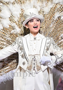 朝美絢 舞台写真／雪組大劇場公演『ROBIN THE HERO』『オーヴァチュア！』