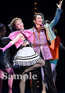 瀬央・音彩 舞台写真／雪組大劇場公演『ROBIN THE HERO』『オーヴァチュア！』