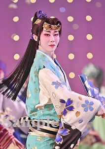 宝塚歌劇団　風色日向 風色日向 舞台写真／宙組東京公演『宝塚110年の恋のうた