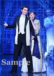 希波・二葉 舞台写真／花組宝塚バウホール公演『儚き星の照らす海の果てに』