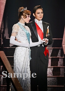 聖乃・美羽 舞台写真／花組博多座公演『マジシャンの憂鬱