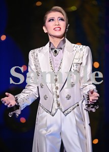 礼真琴 舞台写真／「礼真琴サヨナラショー」