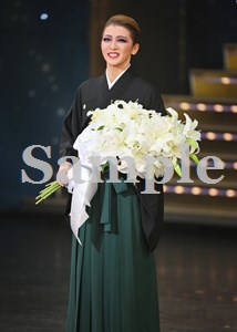 礼真琴 舞台写真／「礼真琴サヨナラショー」