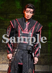 瀬央ゆりあ 舞台写真／雪組東京公演『ROBIN THE HERO』『オーヴァチュア！』