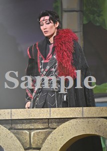 瀬央ゆりあ 舞台写真／雪組東京公演『ROBIN THE HERO』『オーヴァチュア！』