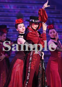 瀬央・音彩 舞台写真／雪組東京公演『ROBIN THE HERO』『オーヴァチュア！』