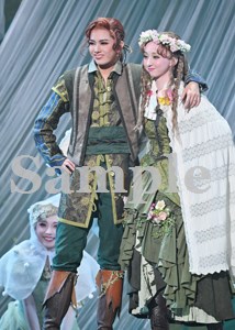 華世・音彩 舞台写真／雪組東京公演『ROBIN THE HERO』『オーヴァチュア！』