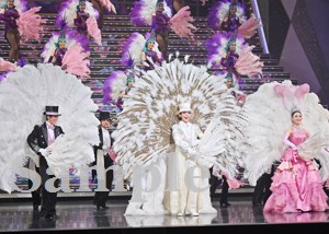 フィナーレ 舞台写真／雪組東京公演『ROBIN THE HERO』『オーヴァチュア！』