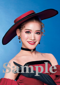 咲乃深音 スチール写真／花組大劇場公演『悪魔城ドラキュラ』『愛，Love Revue！』