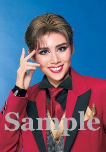 愛乃一真 スチール写真／花組大劇場公演『悪魔城ドラキュラ』『愛，Love Revue！』