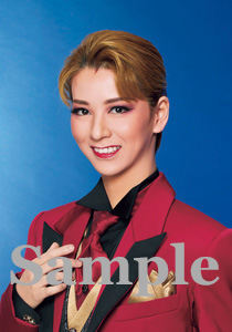 涼香希南 スチール写真／花組大劇場公演『悪魔城ドラキュラ』『愛，Love Revue！』