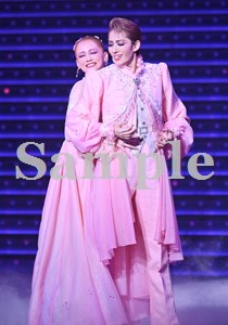 永久輝・星空 舞台写真／花組大劇場公演『悪魔城ドラキュラ』『愛，Love Revue！』