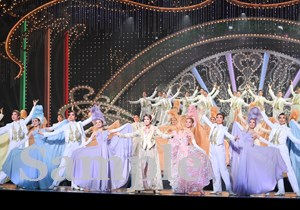 永久輝　他 舞台写真／花組大劇場公演『悪魔城ドラキュラ』『愛，Love Revue！』