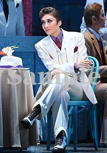 鳳月杏 舞台写真／月組大劇場公演『GUYS AND DOLLS』
