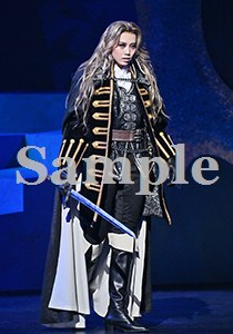 宝塚水夏希さん退団記念未開封DVD 3点とクリアファイル、ファンクラブ会報おまけ 元宝塚歌劇団宙組トップスターの芹香斗亜がFanicon(ファニコン