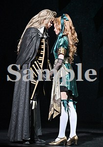夏希・彩葉 舞台写真／花組新人公演『悪魔城ドラキュラ』
