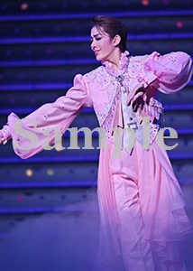永久輝せあ 舞台写真／花組東京公演『悪魔城ドラキュラ』『愛，Love Revue！』