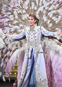 永久輝せあ 舞台写真／花組東京公演『悪魔城ドラキュラ』『愛，Love Revue！』