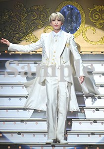 桜木みなと 舞台写真／宙組大劇場公演『PRINCE OF LEGEND』『BAYSIDE STAR』