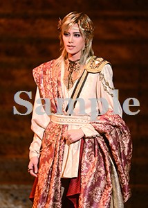 天飛華音 舞台写真／星組宝塚バウホール公演『アレクサンダー』