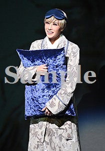 大路りせ 舞台写真／宙組新人公演『PRINCE OF LEGEND』