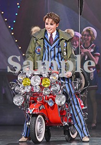 暁千星 舞台写真／星組大劇場公演『恋する天動説』『DYNAMIC NOVA』