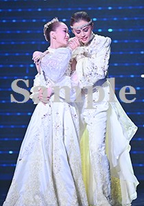 暁・詩 舞台写真／星組大劇場公演『恋する天動説』『DYNAMIC NOVA』