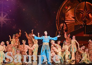 瑠風　他 舞台写真／星組東京公演『恋する天動説』『DYNAMIC NOVA』