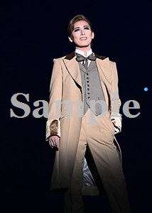 水美舞斗 舞台写真／宙組博多座公演『愛するには短すぎる』