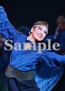 水美舞斗 舞台写真／宙組博多座公演『愛するには短すぎる』