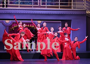 春乃　他 舞台写真／宙組博多座公演『愛するには短すぎる』