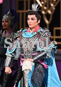 鳳月杏 舞台写真／月組大劇場公演『RYOFU』『水晶宮殿』