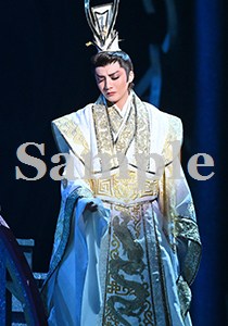 鳳月杏 舞台写真／月組大劇場公演『RYOFU』『水晶宮殿』