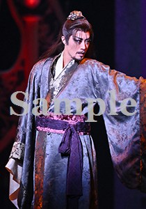 風間柚乃 舞台写真／月組大劇場公演『RYOFU』『水晶宮殿』