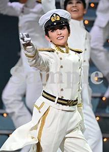 朝美絢 舞台写真／雪組梅田芸術劇場メインホール公演『波うららかに、めおと日和』