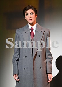 縣千 舞台写真／雪組梅田芸術劇場メインホール公演『波うららかに、めおと日和』