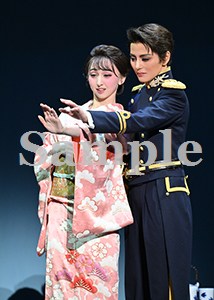 朝美・音彩 舞台写真／雪組梅田芸術劇場メインホール公演『波うららかに、めおと日和』