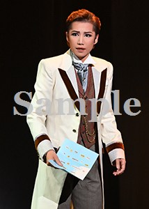 紫門ゆりや 舞台写真／花組バウホール公演『赤と黒』