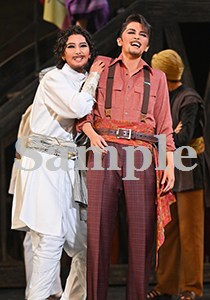 暁・瑠風 舞台写真／星組大劇場公演『RRR × TAKA”R”AZUKA ～√Rama～』