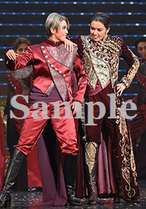 暁・瑠風 舞台写真／星組大劇場公演『RRR × TAKA”R”AZUKA ～√Rama～』