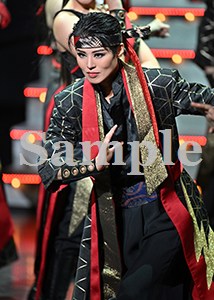 英かおと 舞台写真／月組兵庫県立芸術文化センター公演『稲妻開化譚－イナズマカイカタン－』