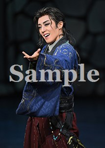 風間柚乃 舞台写真／月組兵庫県立芸術文化センター公演『稲妻開化譚－イナズマカイカタン－』