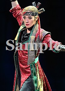 風間柚乃 舞台写真／月組兵庫県立芸術文化センター公演『稲妻開化譚－イナズマカイカタン－』
