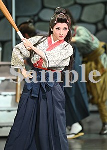 白河りり 舞台写真／月組兵庫県立芸術文化センター公演『稲妻開化譚－イナズマカイカタン－』