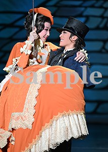 風間・白河 舞台写真／月組兵庫県立芸術文化センター公演『稲妻開化譚－イナズマカイカタン－』